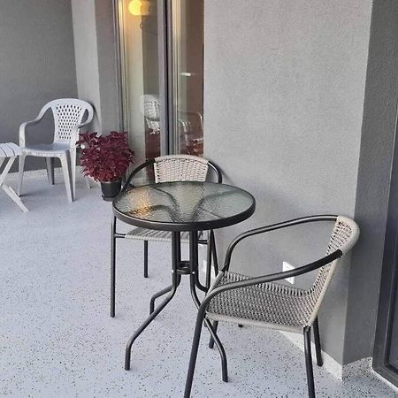 Mily, Nowy, Luksusowy Apartament Apartment Przemysl Ngoại thất bức ảnh