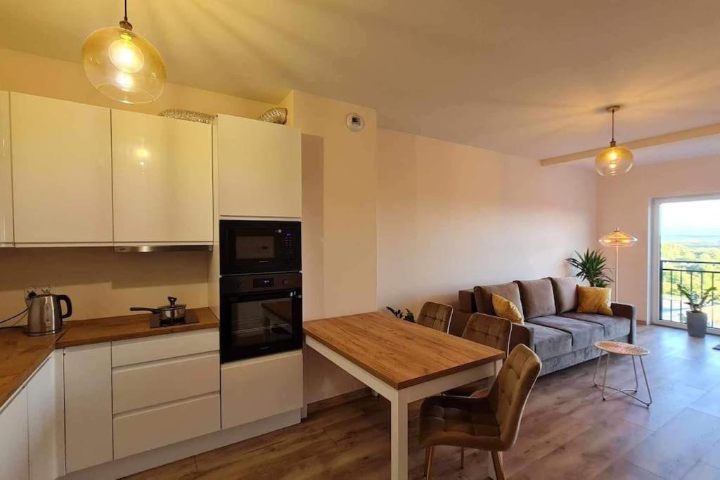 Mily, Nowy, Luksusowy Apartament Apartment Przemysl Ngoại thất bức ảnh