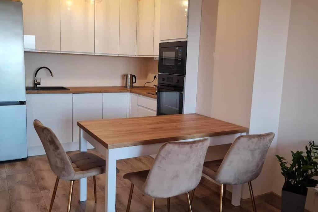 Mily, Nowy, Luksusowy Apartament Apartment Przemysl Ngoại thất bức ảnh