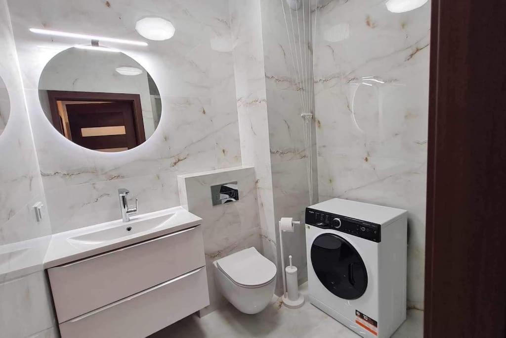 Mily, Nowy, Luksusowy Apartament Apartment Przemysl Ngoại thất bức ảnh