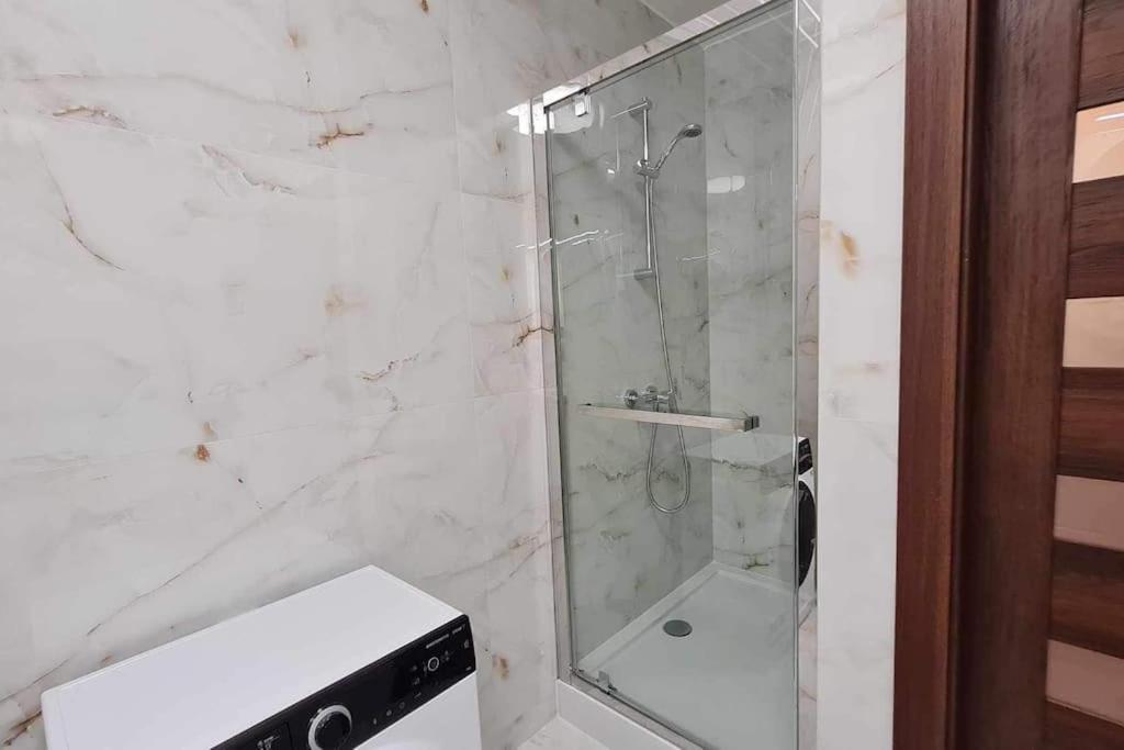 Mily, Nowy, Luksusowy Apartament Apartment Przemysl Ngoại thất bức ảnh